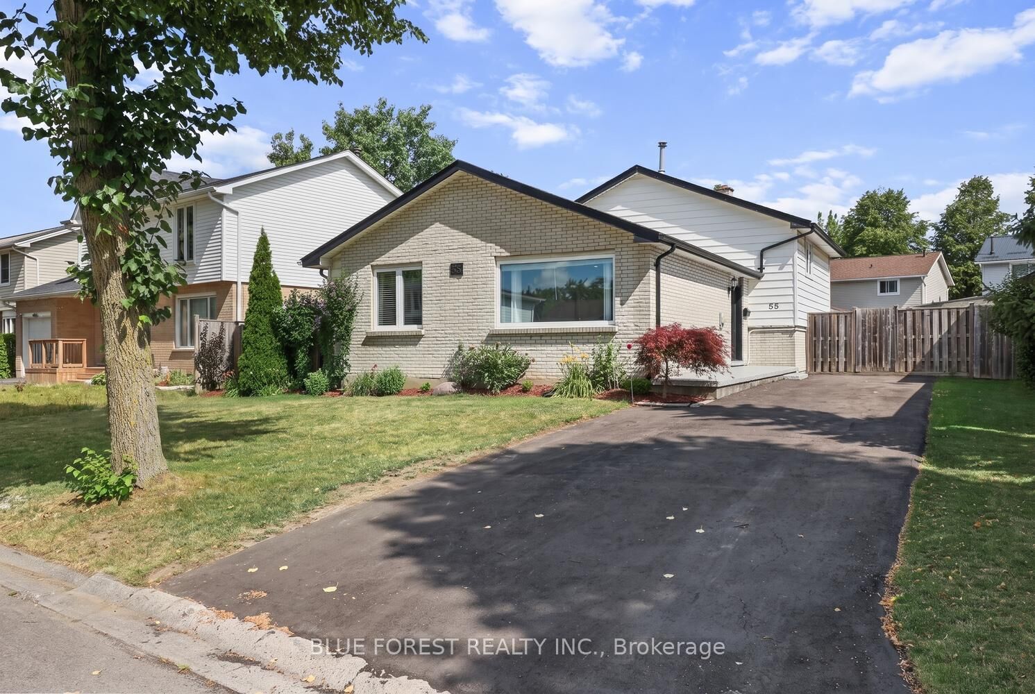 Property Photo:  55 Archer Crescent  ON N6E 2A4 