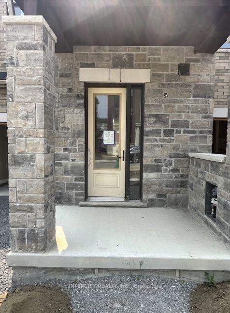 Property Photo:  31 Robert Eaton Avenue (Block 230 Unit 3)  ON L3S 0G5 