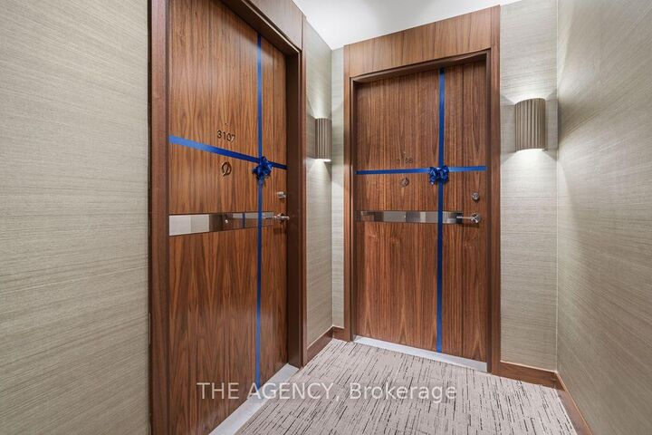 Property Photo: 18 Esther Shiner Boulevard 3107 ON M2K 0J7
