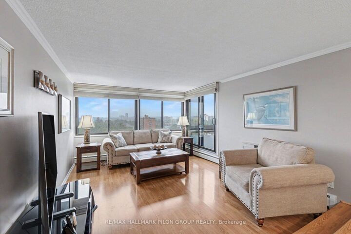 Property Photo:  415 Greenview Avenue 1305  ON K2B 8G5 