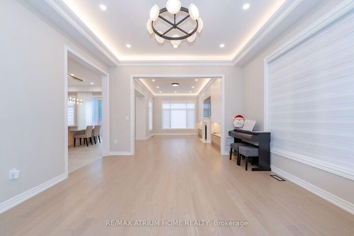 Property Photo: 75 Carnegie Drive ON L6H 7C5