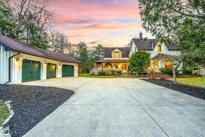 115 Doran Road — photo 1
