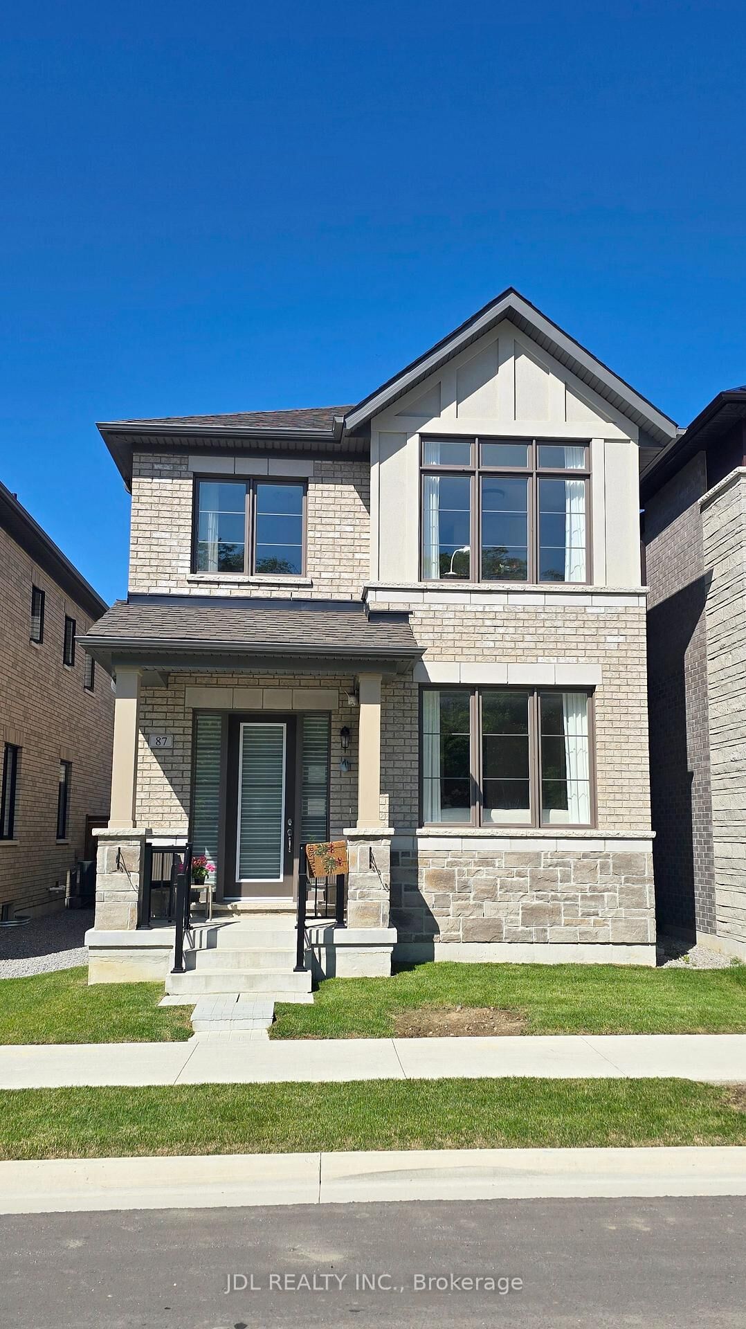Property Photo:  87 Albert Newell Drive  ON L6B 1R8 