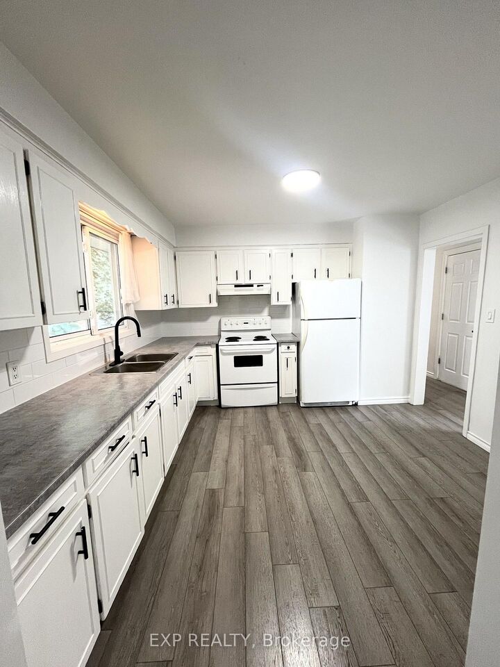 Property Photo:  3388 Marlin Court #Upper  ON L0R 2C0 