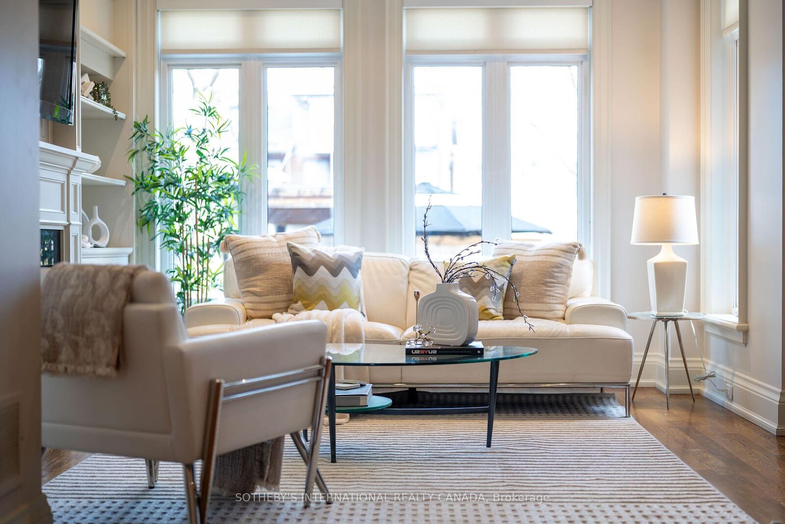 Property Photo:  721 Markham Street  ON M6G 2M2 