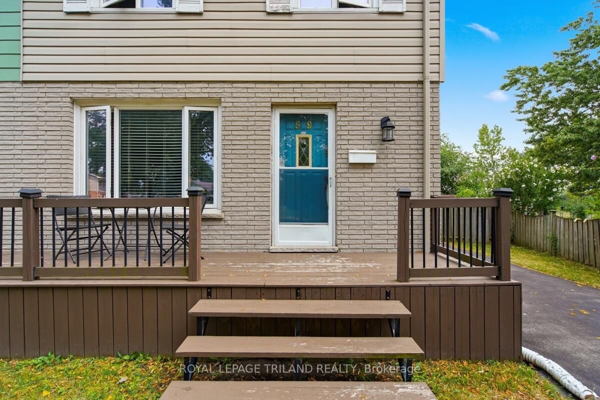 Property Photo: 59 Kintail Crescent ON N6E 1J4