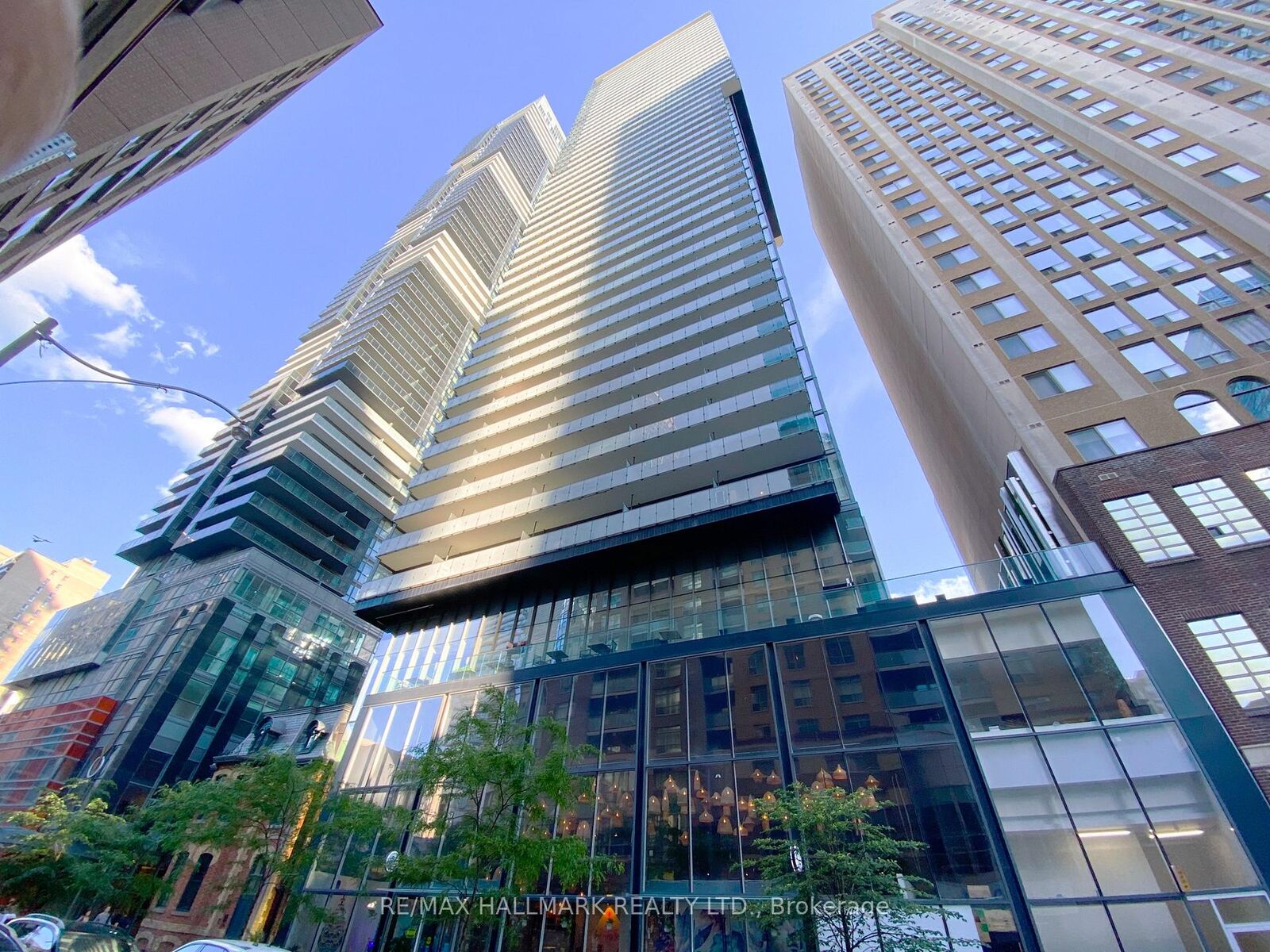 Property Photo:  15 Grenville Street 1406  ON M4Y 0B9 