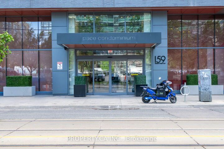 Property Photo:  159 Dundas Street E 1506  ON M5B 1E4 