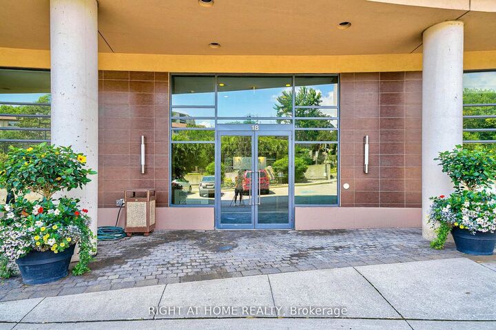Property Photo: 18 Valley Woods Road 813 ON M3A 0A1