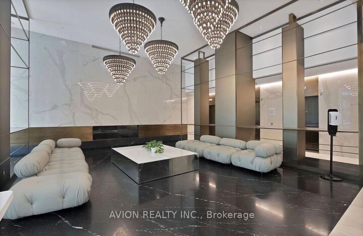 Property Photo:  77 Shuter Street 731  ON M5B 0B8 