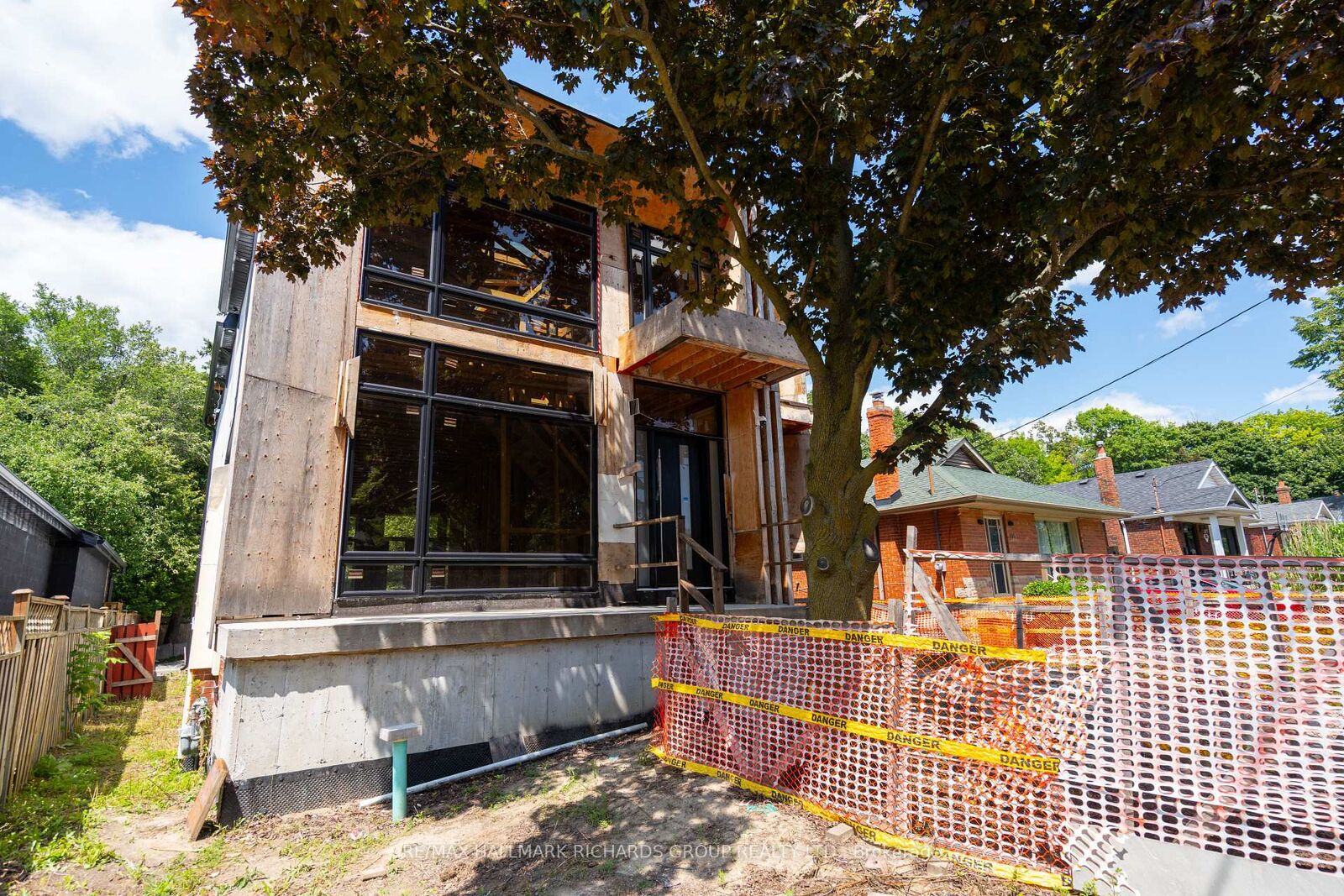Property Photo: 98 Ferris Road ON M4B 1G4