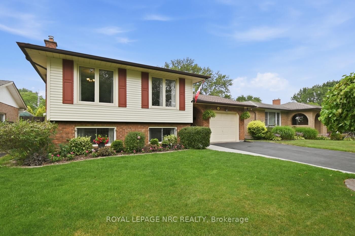 Property Photo:  11 Jennifer Court  ON L3C 6E9 