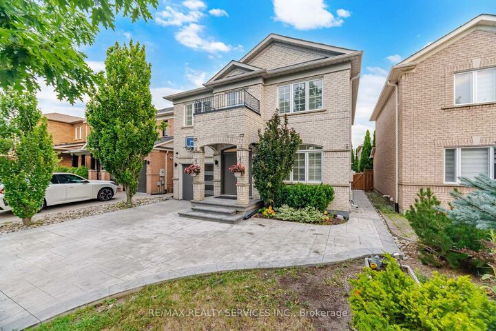 Property Photo: 45 Skylark Drive ON L4H 2C3