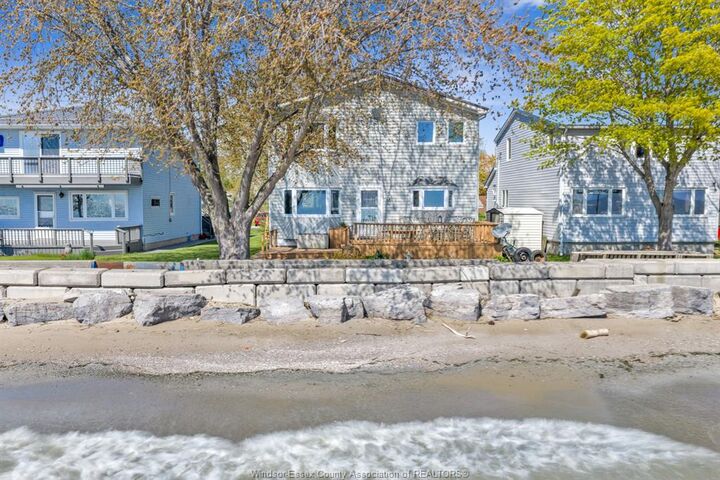 545 Lakeview — photo 1