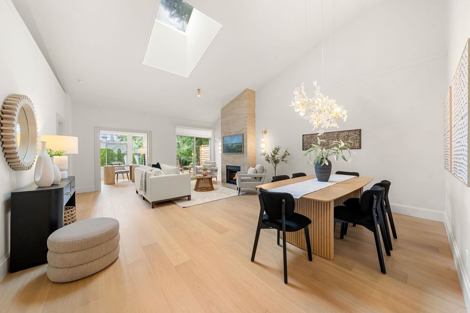 Property Photo: 2533 152 Street 65 BC V4P 1N4