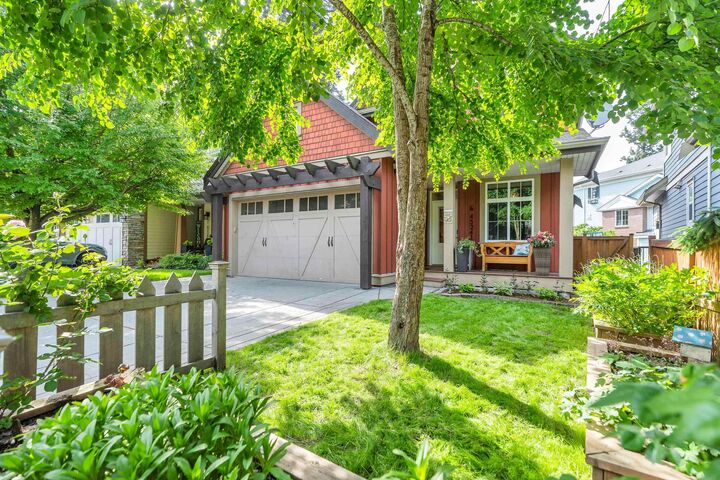 Property Photo: 45241 Nicomen Crescent 6 BC V2R 0M1