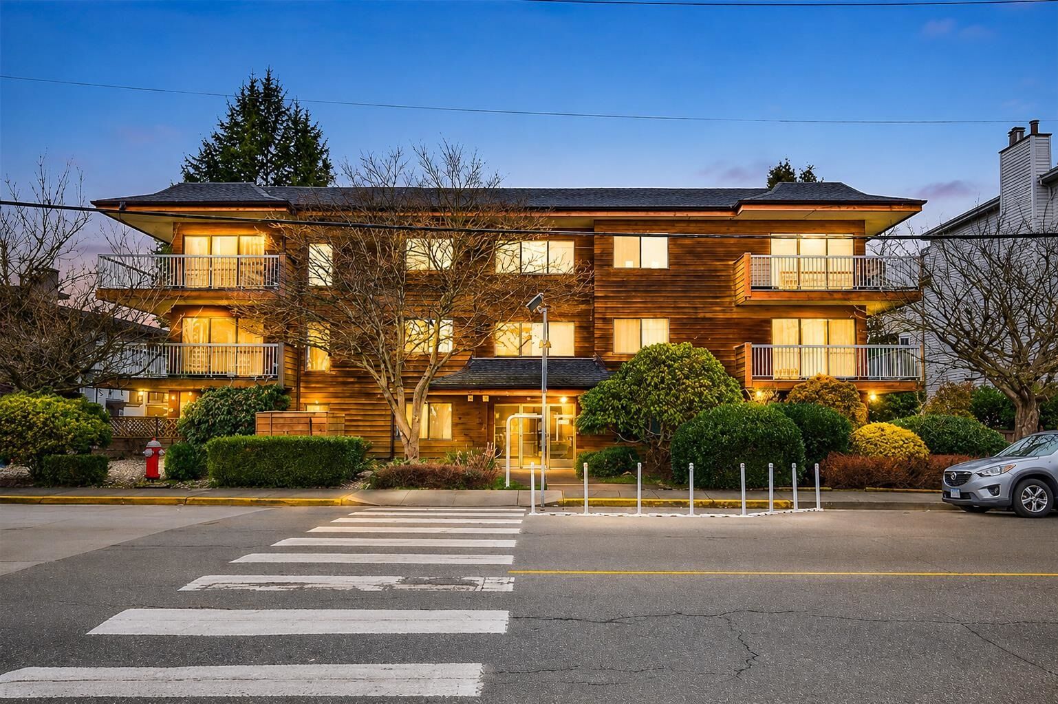 Property Photo: 11957 223 Street 301 BC V2X 5Y4