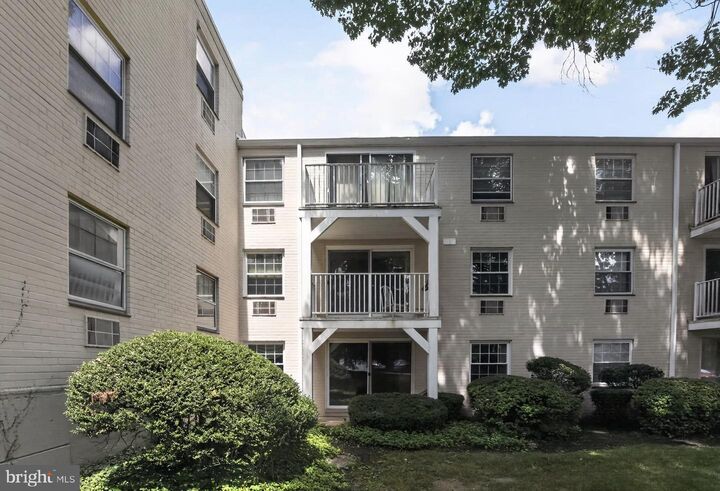 Property Photo:  250 Ridge Pike B-150  PA 19444 