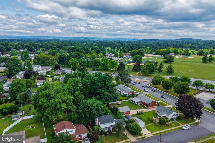 Property Photo: 918 Bradford Street PA 18018
