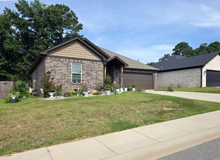 Property Photo:  2809 Whisker Way  AR 72015 