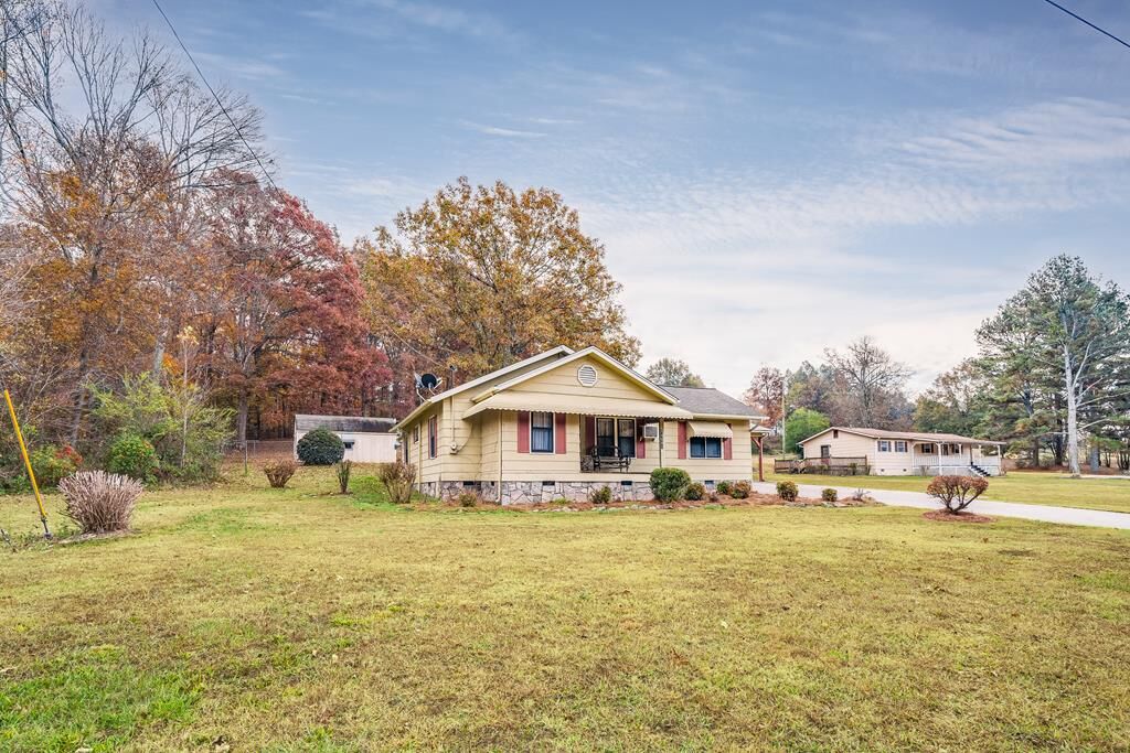Property Photo: 14098 Hwy 225 GA 30711