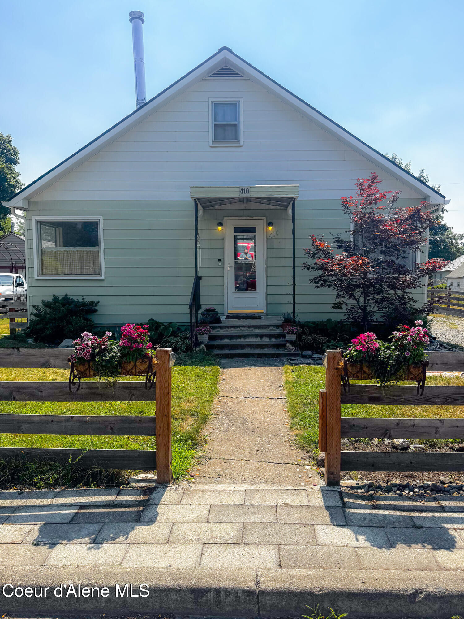 Property Photo: 410 W Linden Ave ID 83814