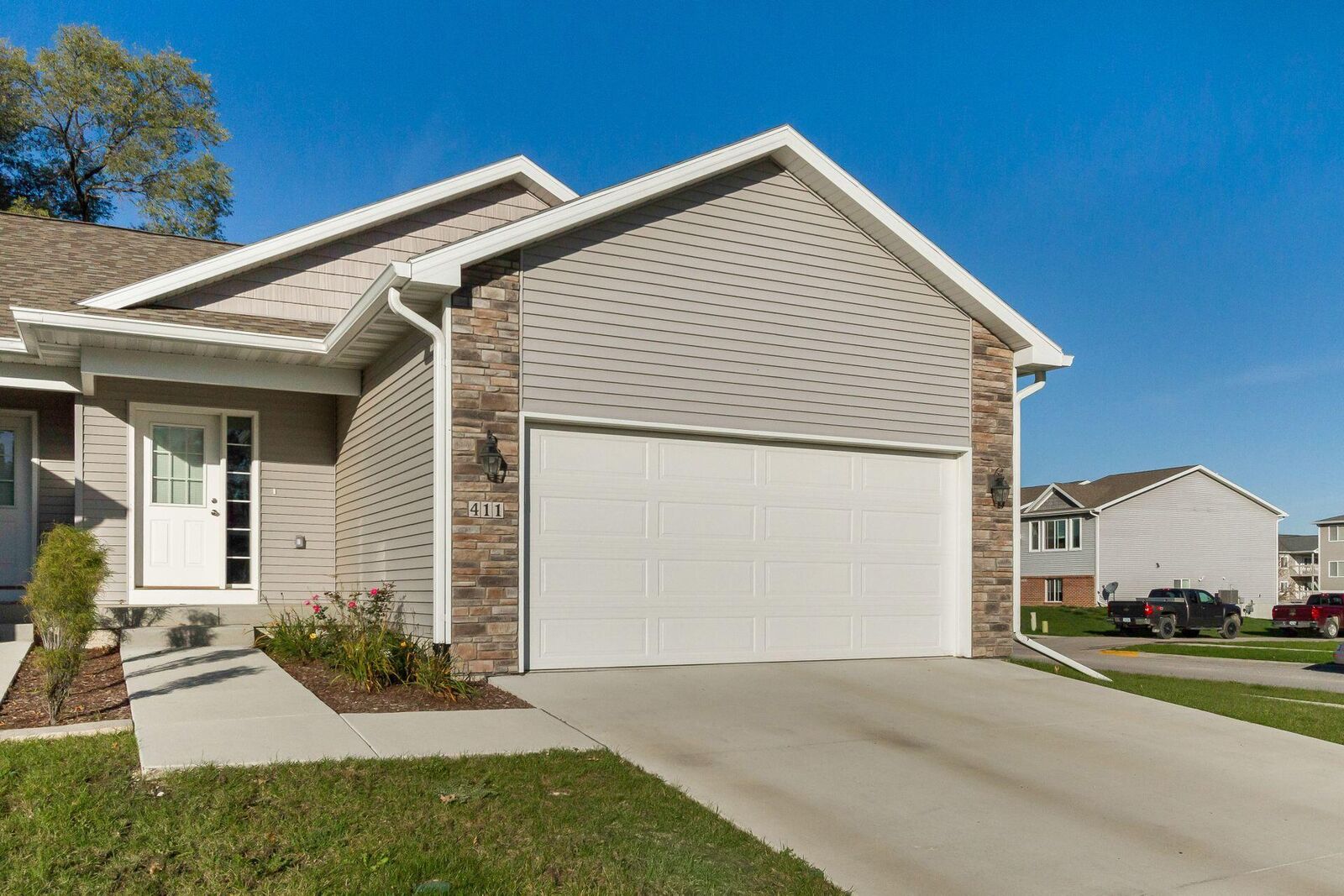 Property Photo: 411 Sunflower Drive IA 50014
