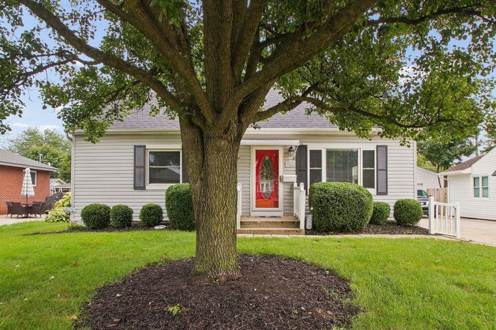 Property Photo:  3004 Voeller Circle  OH 43123 