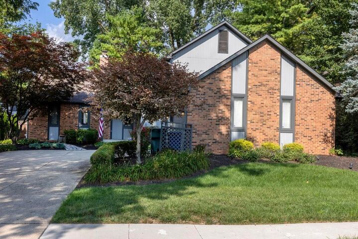 Property Photo:  2318 Starleaf Lane  OH 43235 