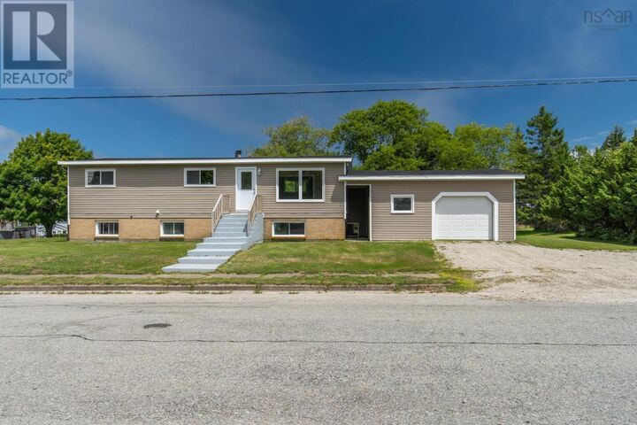 Property Photo:  2 Huntington Street  NS B5A 2R9 
