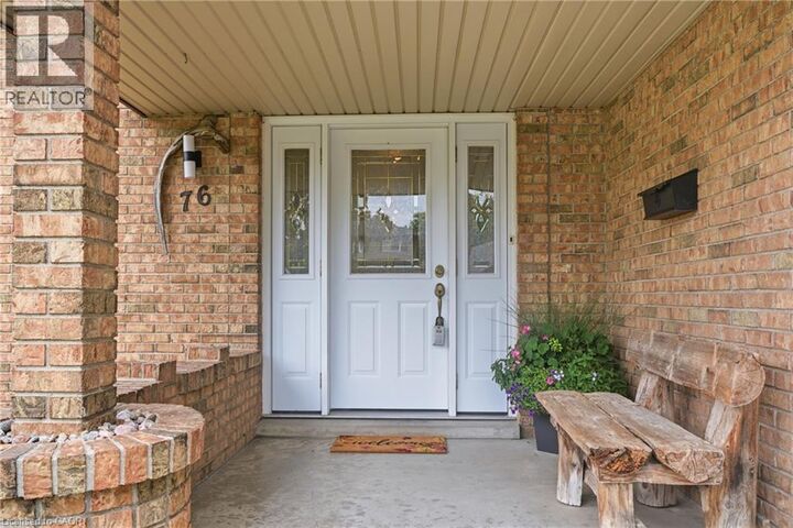 Property Photo: 76 Lower Canada Crescent ON N2P 1E8