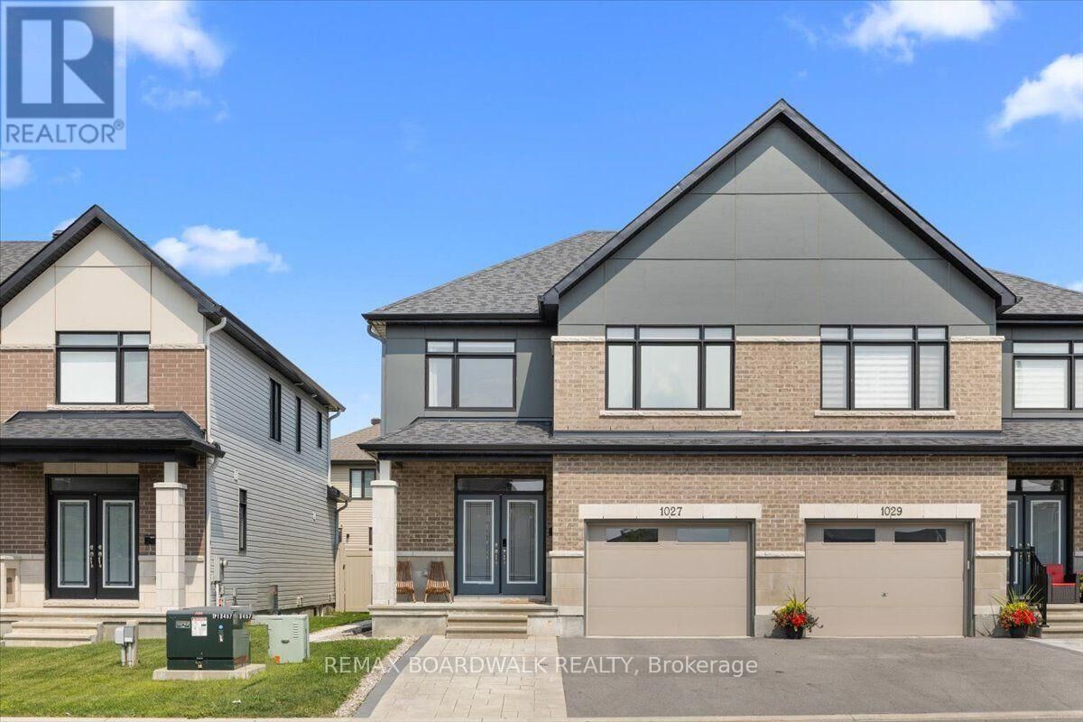 Property Photo:  1027 Hydrangea Avenue  ON K4M 0L4 