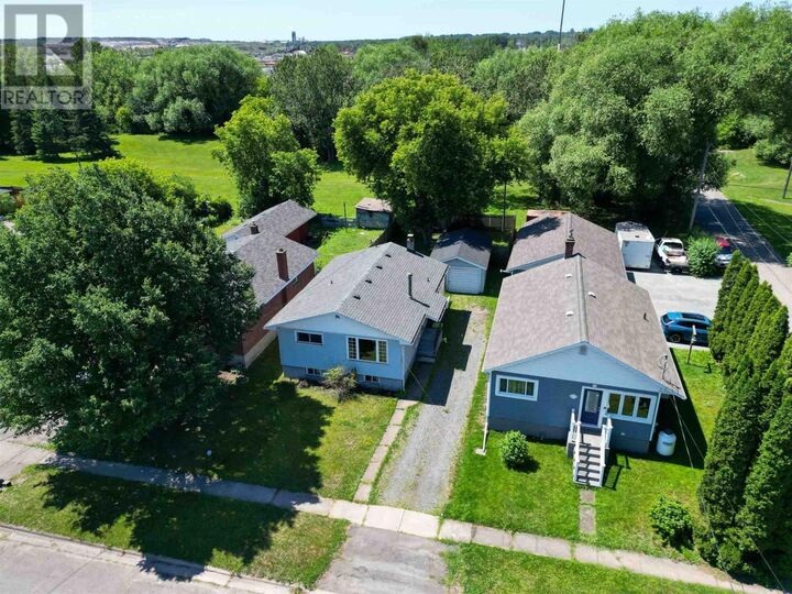 Property Photo:  183 Glasgow Ave  ON P6C 5E8 