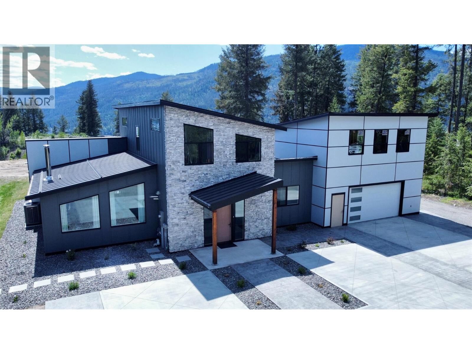 Property Photo: 155 Caitlin Road BC V0H 1E3