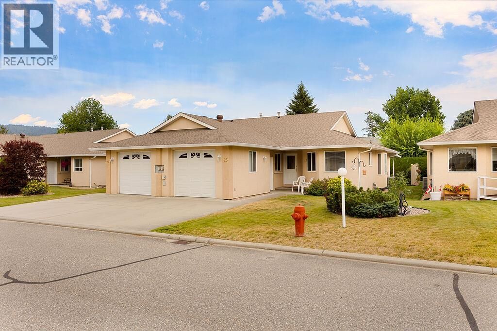 Property Photo: 201 Kildonan Avenue 23 BC V4Y 4M8