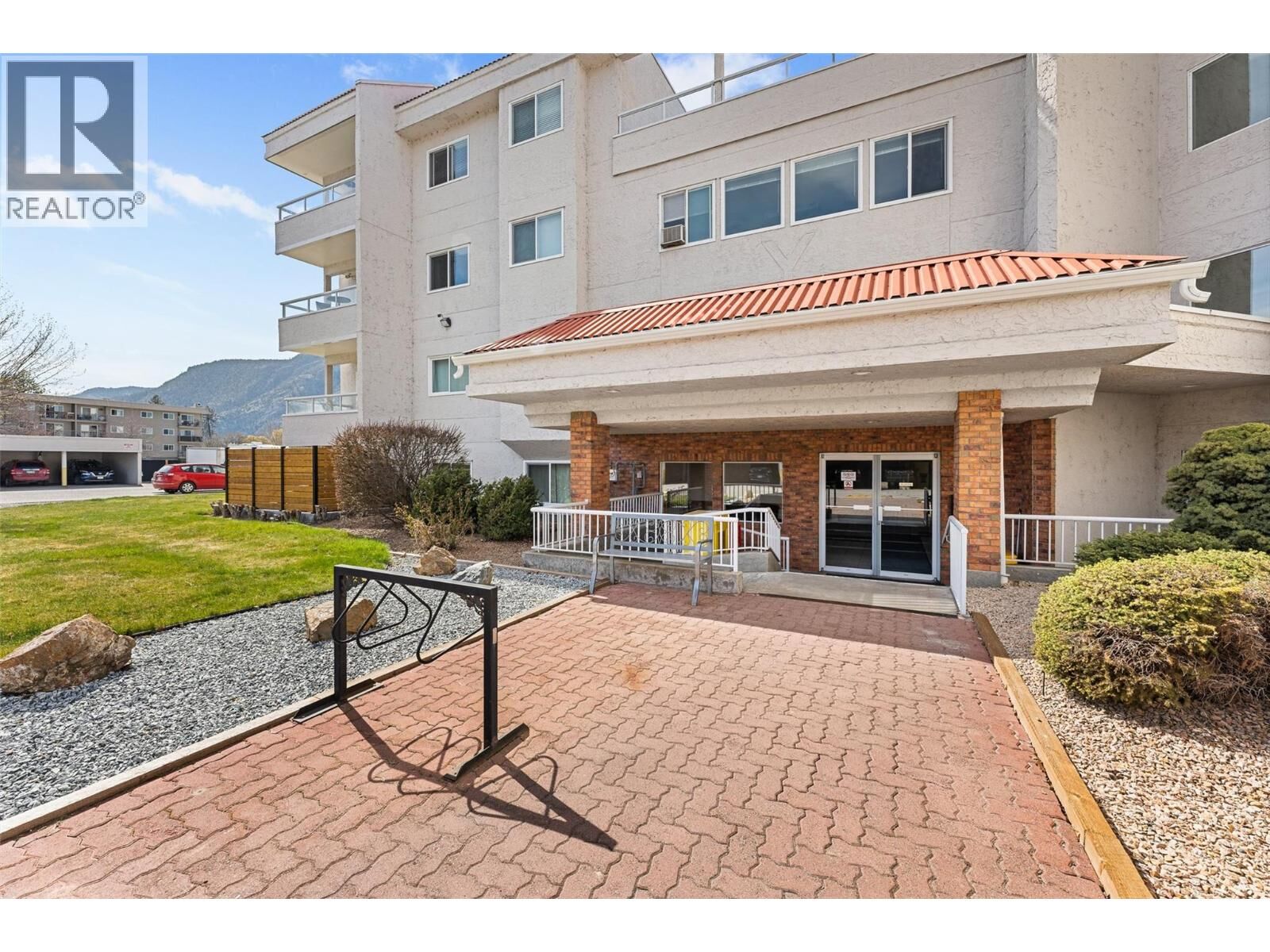 Property Photo:  284 Yortkton Avenue 205  BC V2A 3V5 