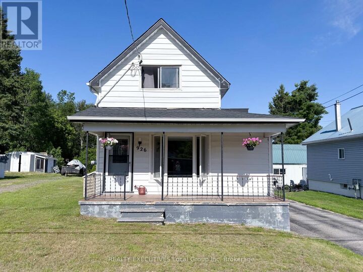 Property Photo:  926 Main Street North  ON P0H 1H0 
