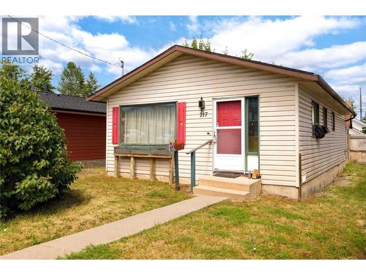 Property Photo:  717 Regent Avenue  BC V0E 1V2 