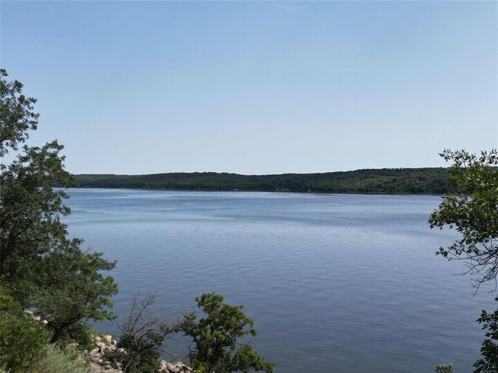 Property Photo: 9218 Oak Drive MB R0K 0Y0