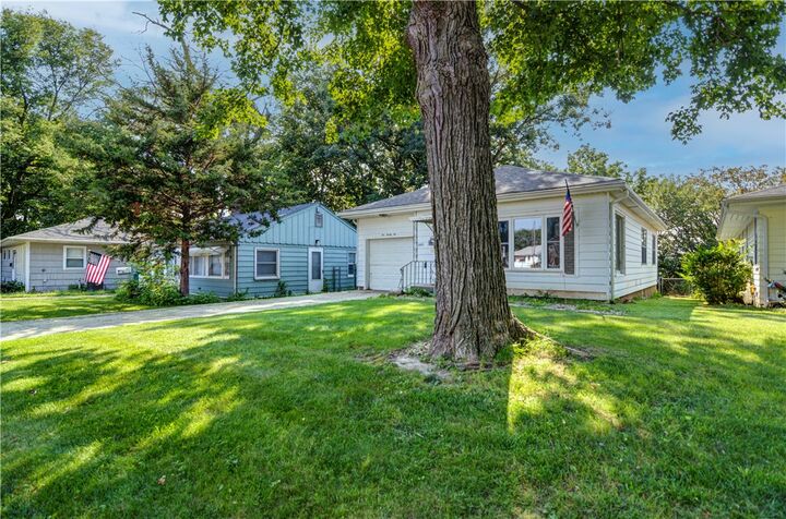 Property Photo: 1022 S 21st Street IL 62521