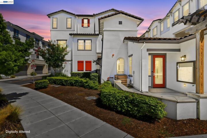 Property Photo: 332 Harcot Ter CA 94085