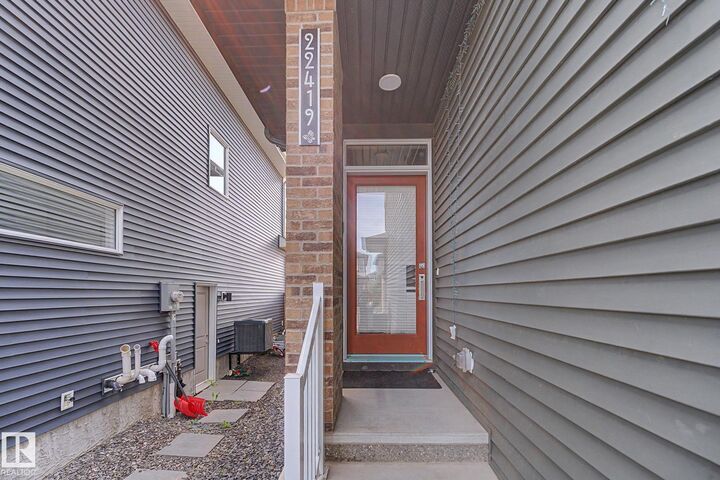 Property Photo:  22419 80 Avenue NW  AB T5T 7H8 