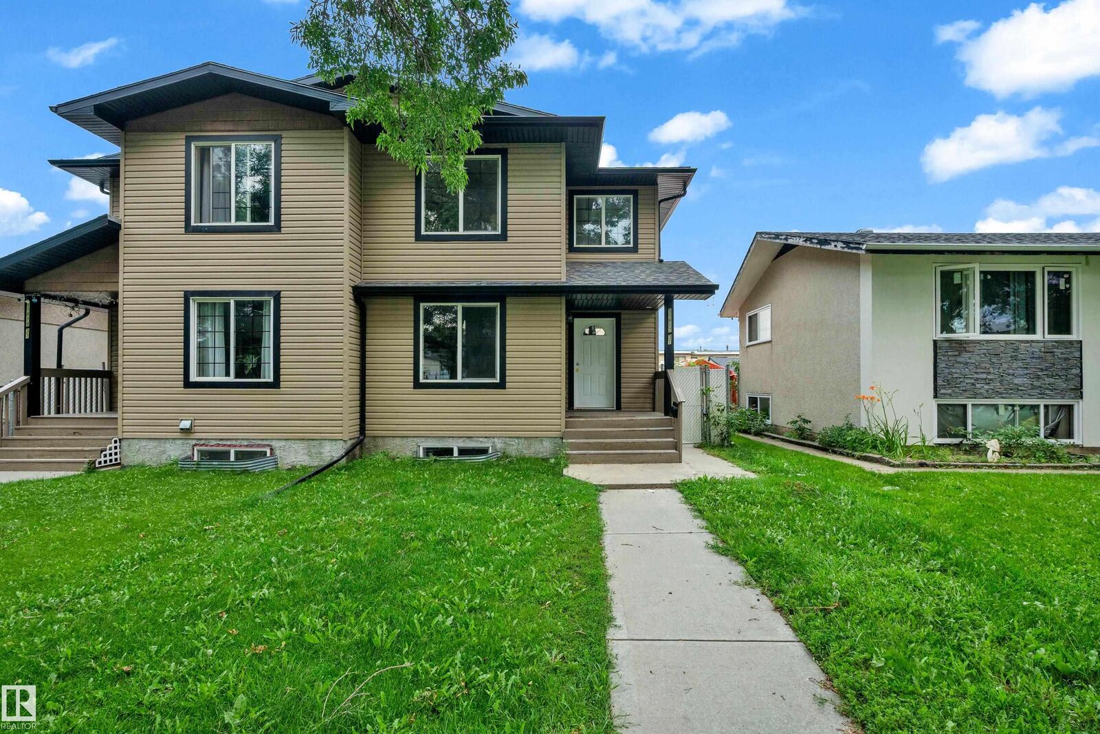 Property Photo:  11817 37 Street NW  AB T5W 2B7 