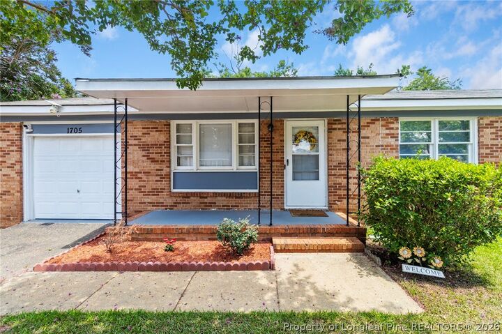Property Photo:  1705 Grandview Drive  NC 28314 