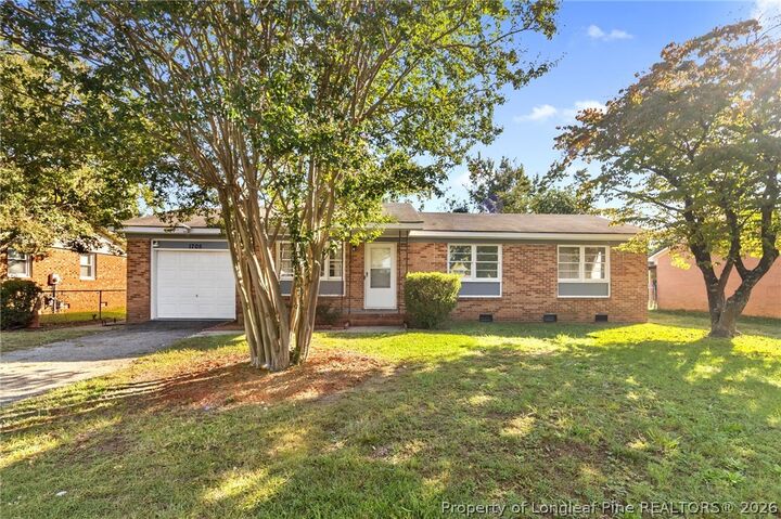 Property Photo:  1705 Grandview Drive  NC 28314 