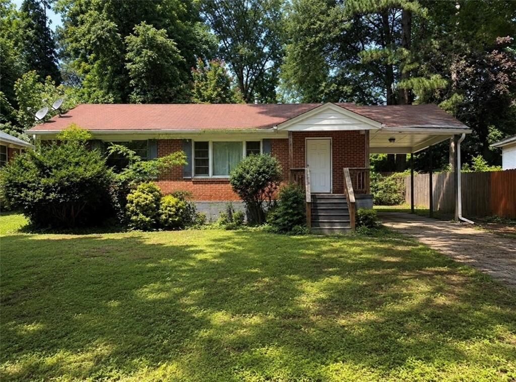Property Photo: 2171 Lilac Lane GA 30032