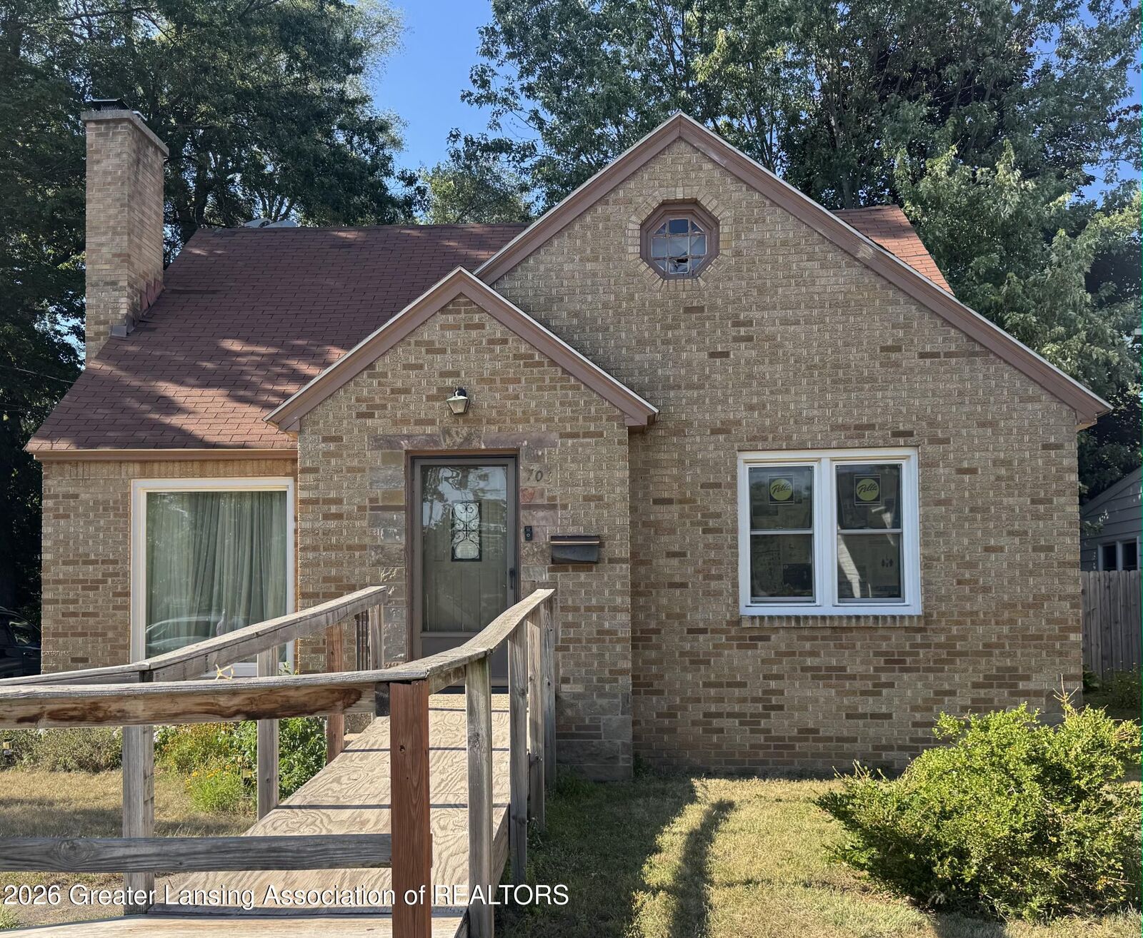 Property Photo: 703 Alger St SE Street MI 49507