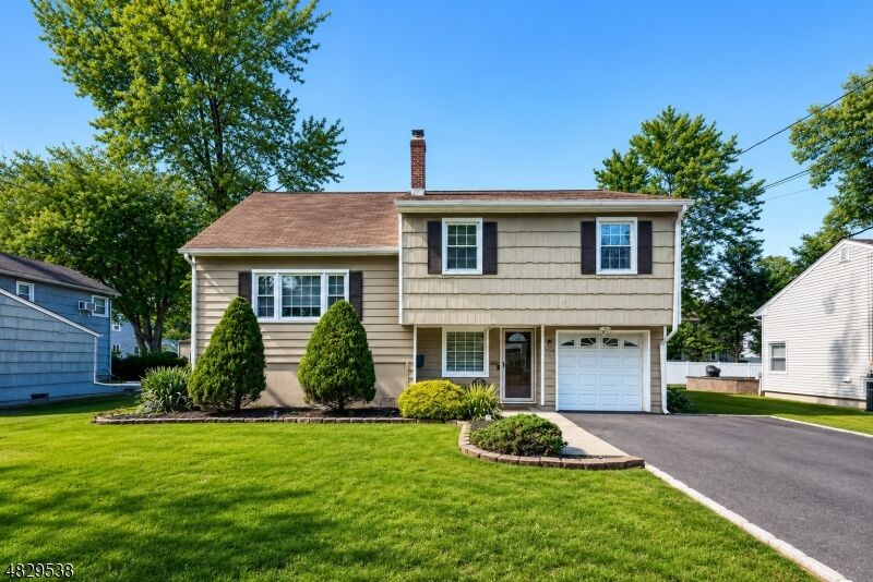 Property Photo: 728 Taft Ave NJ 07063