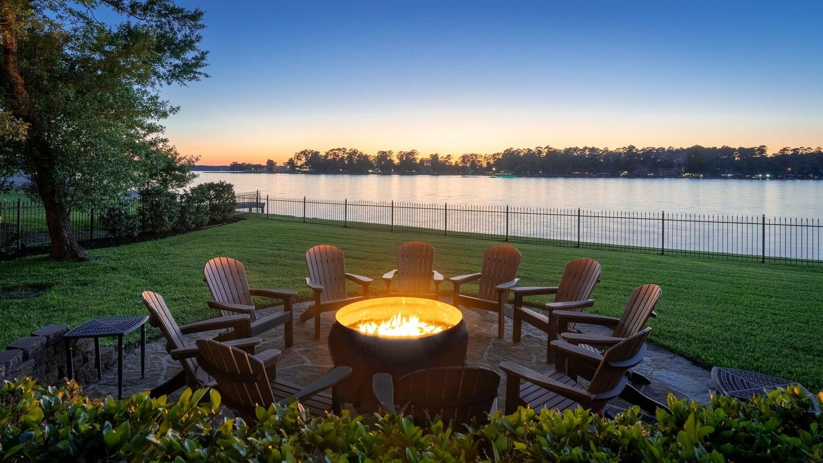 Property Photo:  15721 Lakeway Drive  TX 77318 