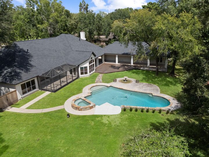 Property Photo:  8711 Sendera Drive  TX 77354 